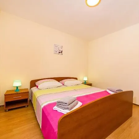 Apartment At The Vrsi