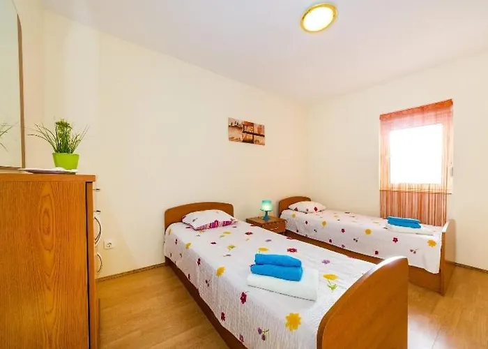 Appartement At The *
